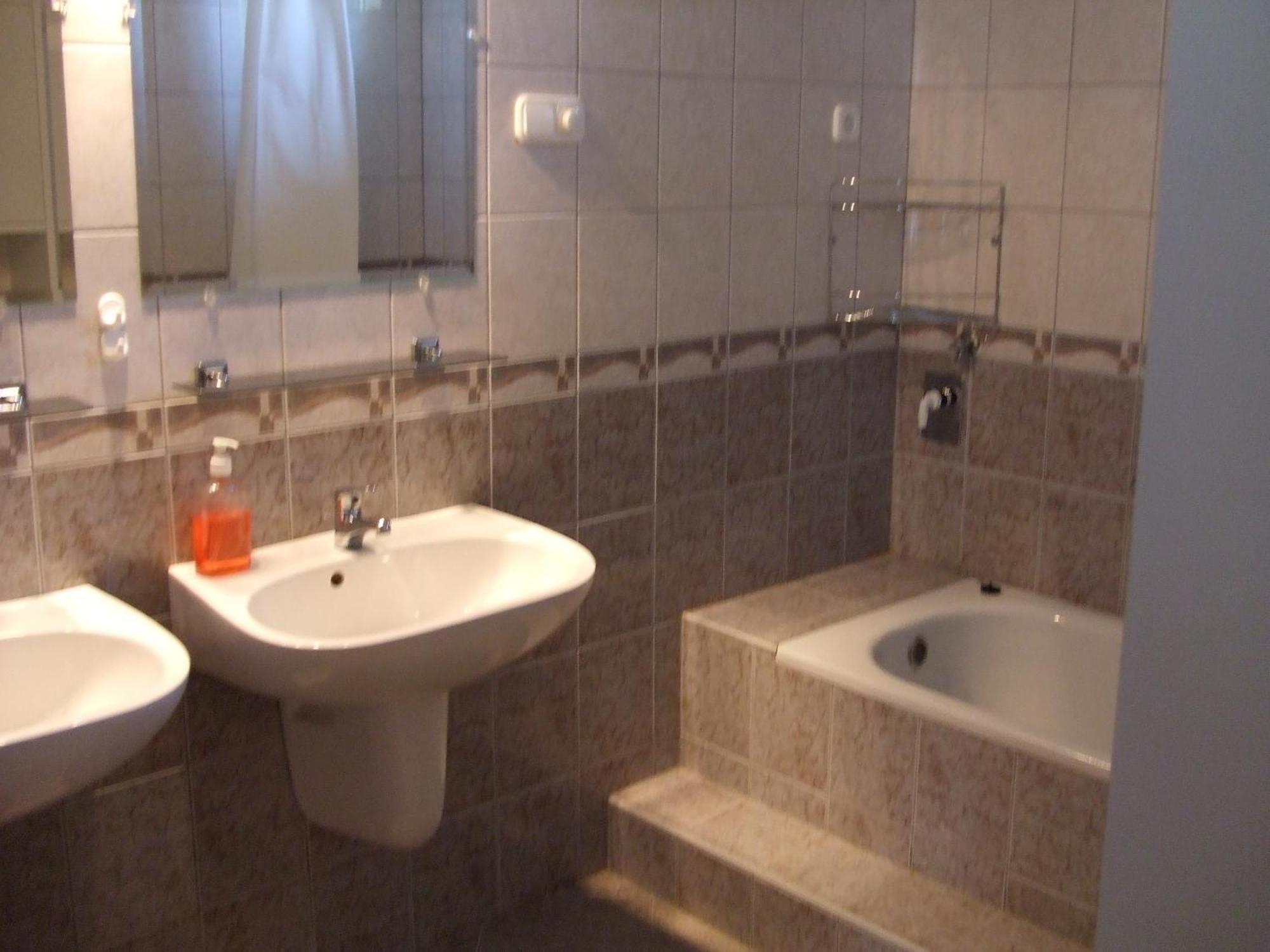 Dorina Apartman ザラカロシュ 部屋 写真